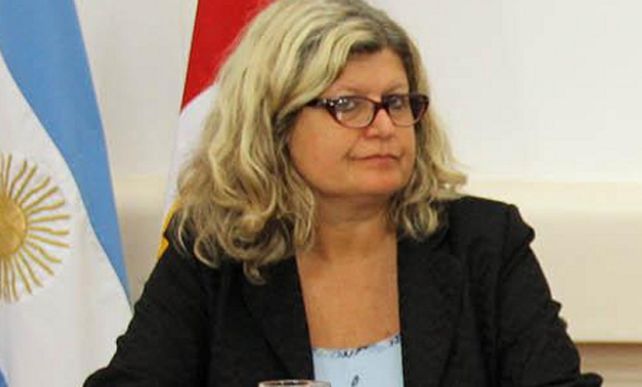 Balagué: Tirar porcentajes de aumentos de sueldos al voleo no es responsable