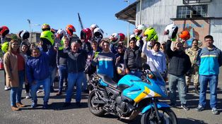 Prevención: entregan cascos y chalecos a 1.000 motociclistas