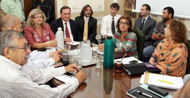 Una nueva reunión paritaria se desarrolló hoy en Santa Fe