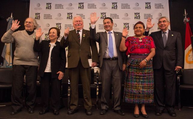 Los Nobel hoy se presentan con paneles debate en la Bolsa de Comercio con invitados de prestigio