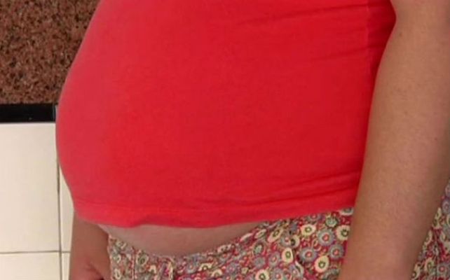 Angustia. La chica fue embarazada por su padrastro.