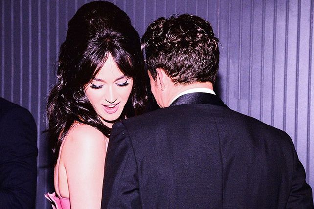 Orlando Bloom cubrió de flores a Katy Perry tras perderse su 32 cumpleaños