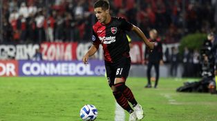 Ramiro Sordo, de nuevo titular en el Newells del Gringo Heinze ante Tigre, en Victoria.