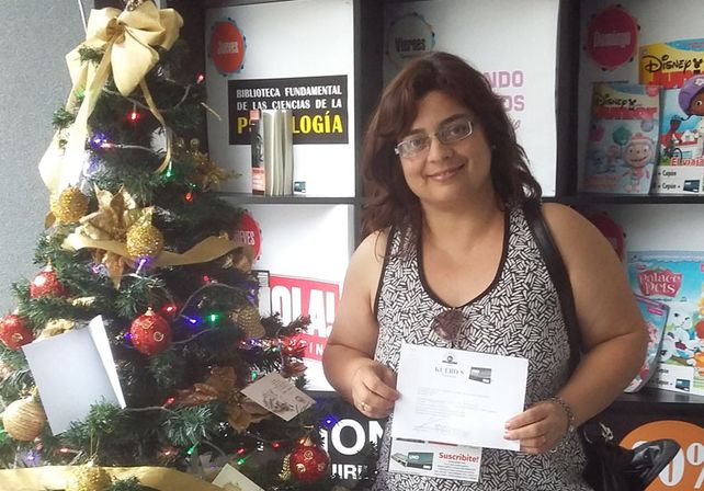 Diario UNO entregó vouchers navideños a suscriptores de la tarjeta de Beneficios