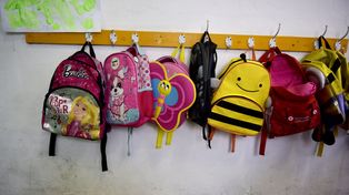 Mochilas en espera. Los alumnos comenzaron el año el viernes pasado, tras las primeras 48 horas de huelga