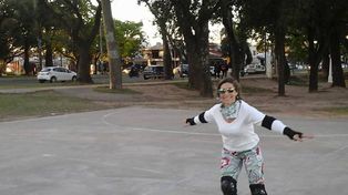 La práctica del roller urbano se consolida en las calles de la ciudad