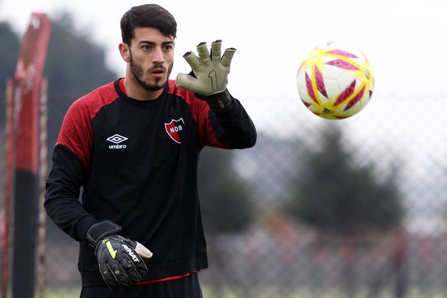 Ramiro Macagno retornó a Newells y por ahora competirá por el puesto con Lucas Hoyos.