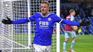 Burnley perdió con Leicester y sigue en zona de descenso