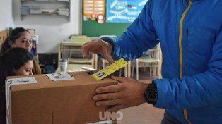 El frente Unidos se quedó con 17 de las 19 intendencias en disputa en la provincia