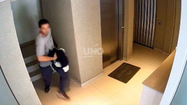 El intento de abuso sucedió en el interior de un ascensor de un edificio en barrio Sur