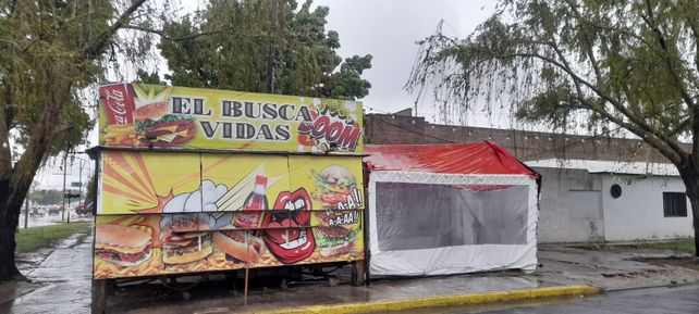 No es la primera vez que ocurre un hecho violento en el mismo local de comidas, donde este miércoles asesinaron al hijo del dueño.