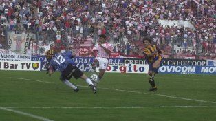 Juan Antonio Pizzi marcó un doblete en el último partido entre Central y Los Andes.