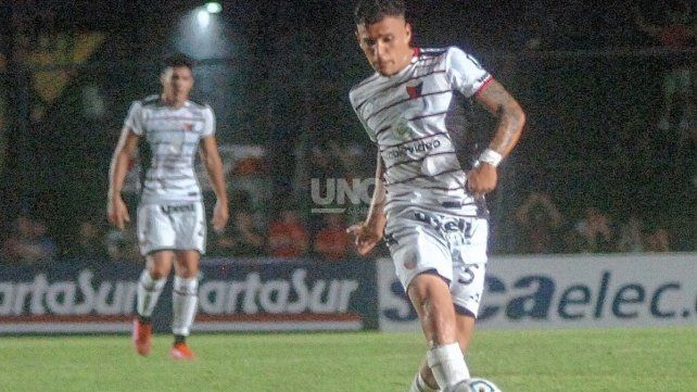 No quiere jugadores a cambio: Colón habría rechazado la propuesta de Racing por Forneris No quiere jugadores a cambio: Colón habría rechazado la propuesta de Racing por Forneris