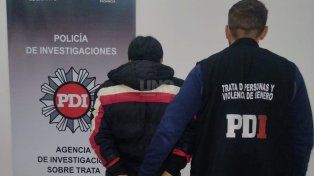 El hombre detenido, portero de un colegio.