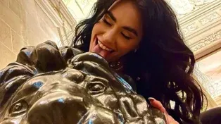 Fanático ya está disponible con varias indirectas de Lali para el presidente Milei.