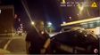 un joven se llevo puesto un patrullero distraido porque estaba jugaba al pokemon go