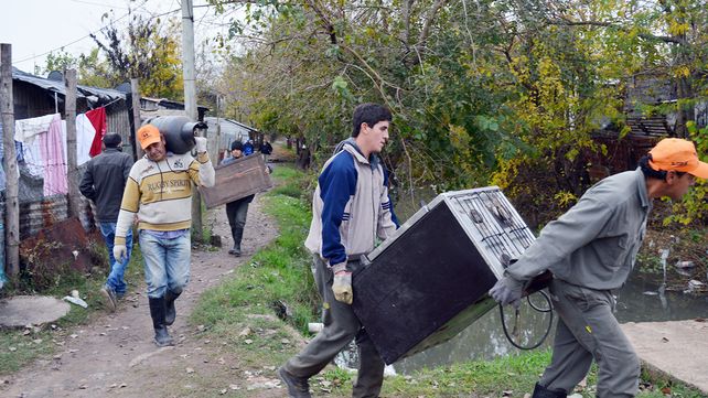 Evacuación en seco. Así llaman a los operativos para abandonar el hogar antes de que llegue el agua. &nbsp;