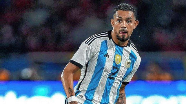 Facundo Medina fue citado de urgencia a la Selección.