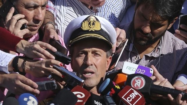 No hay ningún tipo de contacto con el submarino, la situación es crítica