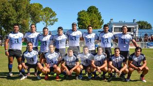 Universitario no pudo con el campeón defensor