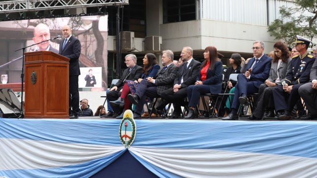 Perotti encabezó en Rafaela el acto por el 207º aniversario de la independencia argentina
