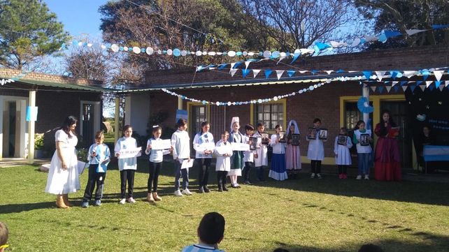 Escuelas rurales compartieron los festejos del 25 de Mayo