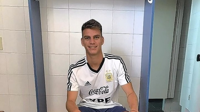 El volante de Unión Kevin Zenón participó de la primera práctica de la Selección Sub 20.