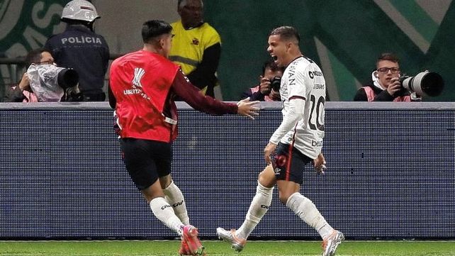 Paranaense empató como visitante ante Palmeiras y se metió en la final única de la Copa Libertadores.