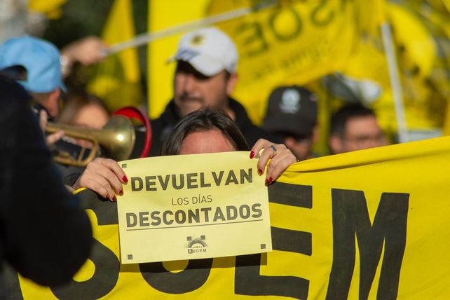 Continúa la tensión política y gremial en Sauce Viejo: Asoem denunció persecución y tres meses de descuentos