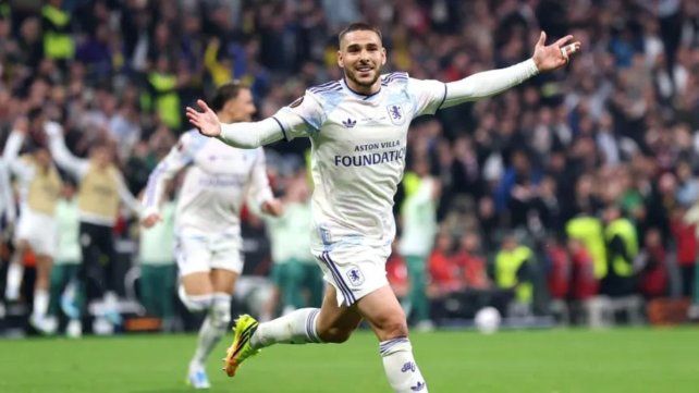 Emiliano Buendía marcó el segundo tanto del Aston Villa.