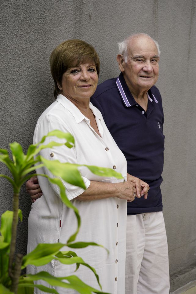 Virginia y Alberto trabajan juntos desde hace muchos años, ella entró a la agencia en 1979 para hacer estadísticas.