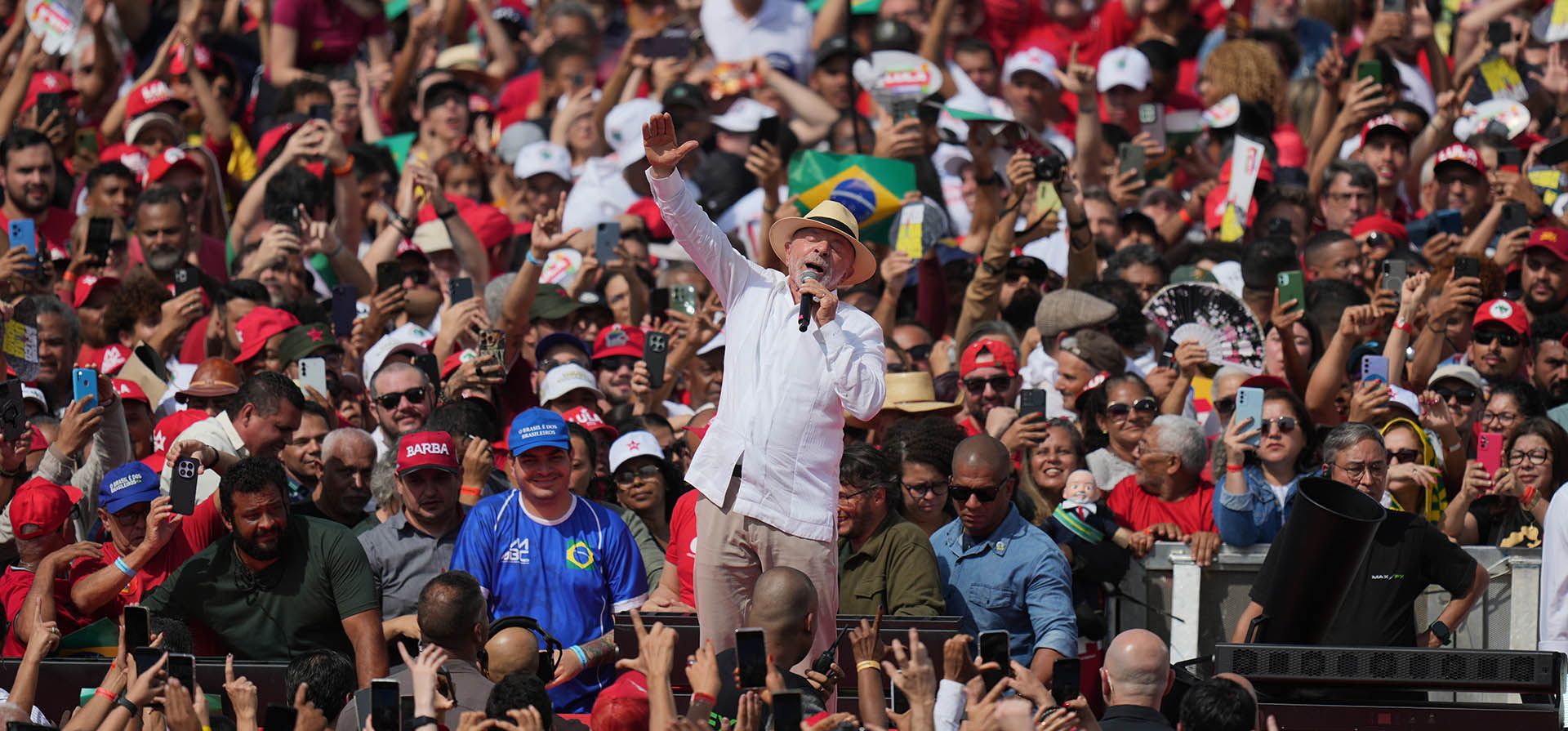 El presidente de Brasil, Luiz Inácio Lula da Silva, habla durante un acto de campaña para su reelección, en Sao Bernardo do Campo, en el estado brasileño de Sao Paulo, el 16 de agosto de 2026. (AP Foto/Andre Penner) El presidente de Brasil, Luiz Inácio Lula da Silva, habla durante un acto de campaña para su reelección, en Sao Bernardo do Campo, en el estado brasileño de Sao Paulo, el 16 de agosto de 2026. (AP Foto/Andre Penner)
