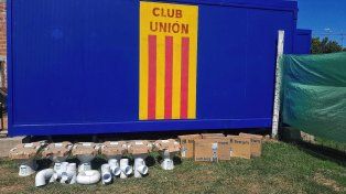 Concordia: el Club Unión de Villa Jardín recibió materiales sanitarios para obras clave.