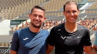 Mariano Navone y Rafael Nadal entrenaron juntos en Roland Garros.