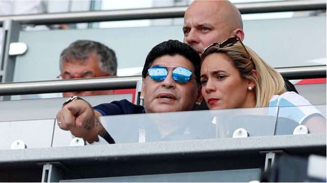 Denuncian que Rocío Oliva usó una extensión de la tarjeta de Maradona tras su muerte