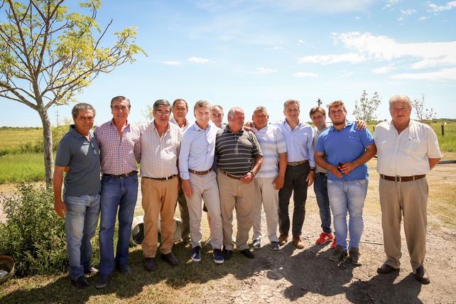 Secreta. Macri evitó a los intendentes del norte santafesino y se reunió en privado con productores locales.