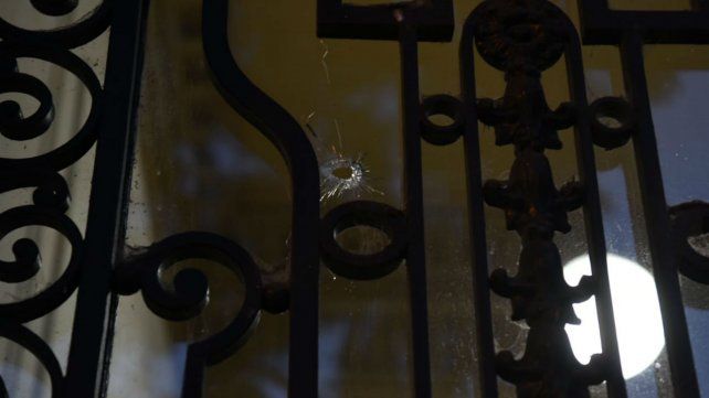 Dos policías detenidos por el ataque a la sede de Fiscalía rosarina