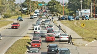 Un puente colapsado que denota una urgencia vial