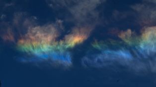 Un arcoiris de fuego sorprendió con una postal espectacular en el cielo de Rosario