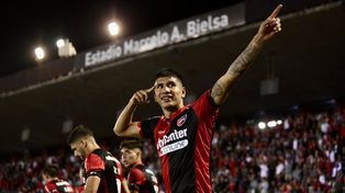 Nicolás Castro es uno de los jugadores a transferir. El 20 por ciento del pase pertenece a 9 de Julio de Rafaela. (Foto: Newells)