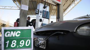 Otra suba: el GNC aumentó 20% y roza los 20 pesos