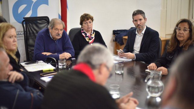 Los docentes también acordaron un aumento salarial del 20%
