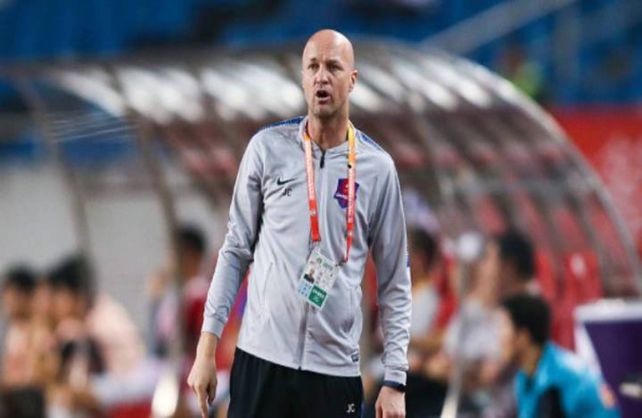 Ecuador deber&aacute; buscar entrenador para enfrentar a Argentina por las Eliminatorias.&nbsp;