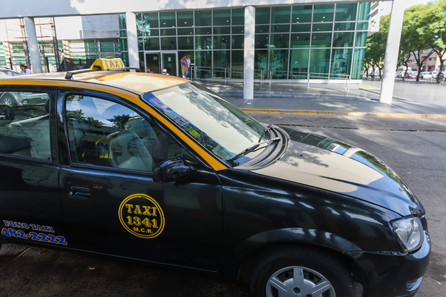 Un grupo de taxistas estuvieron esta ma&ntilde;ana en el Hospital de Emergencias&nbsp;