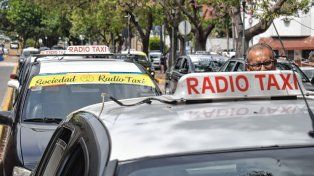 Desde este sábado volvió a aumentar la tarifa de taxis en Santa Fe
