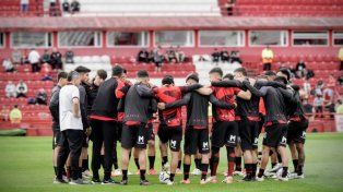 Newells derrotó a Huracán el sábado y se aseguró la permanencia.