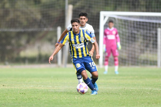Leandro Iglesias marcó el único gol de Central.