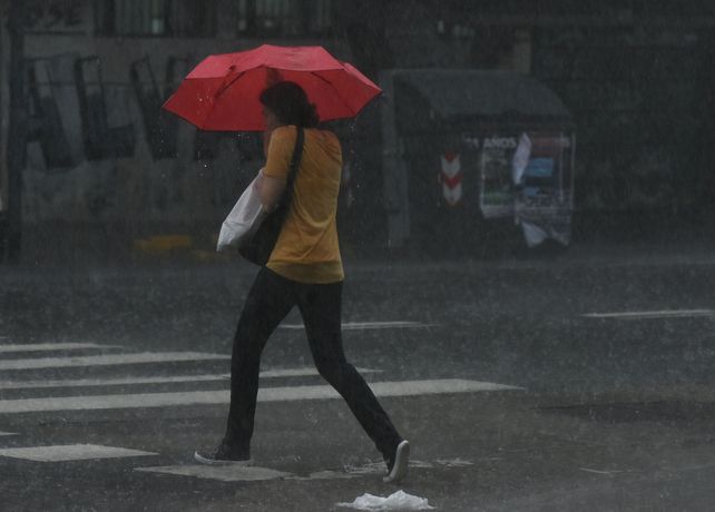 Se renovó el alerta meteorológico por lluvias y tormentas para Rosario y la región