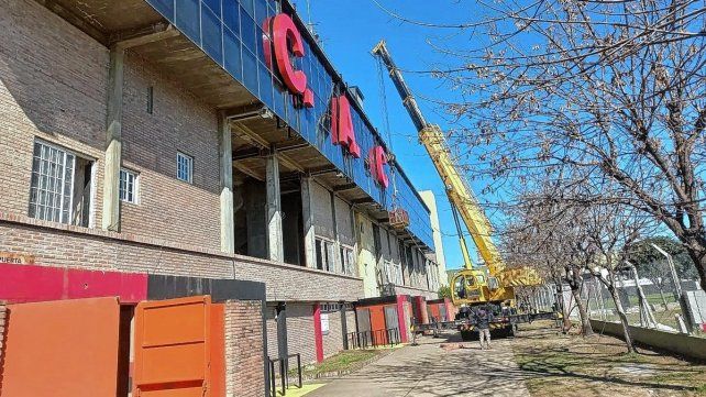 Colón, pronto a lucir de nuevo sus letras en el estadio