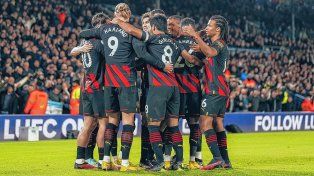Manchester City venció a Leeds y se acerca a Arsenal en la Premier